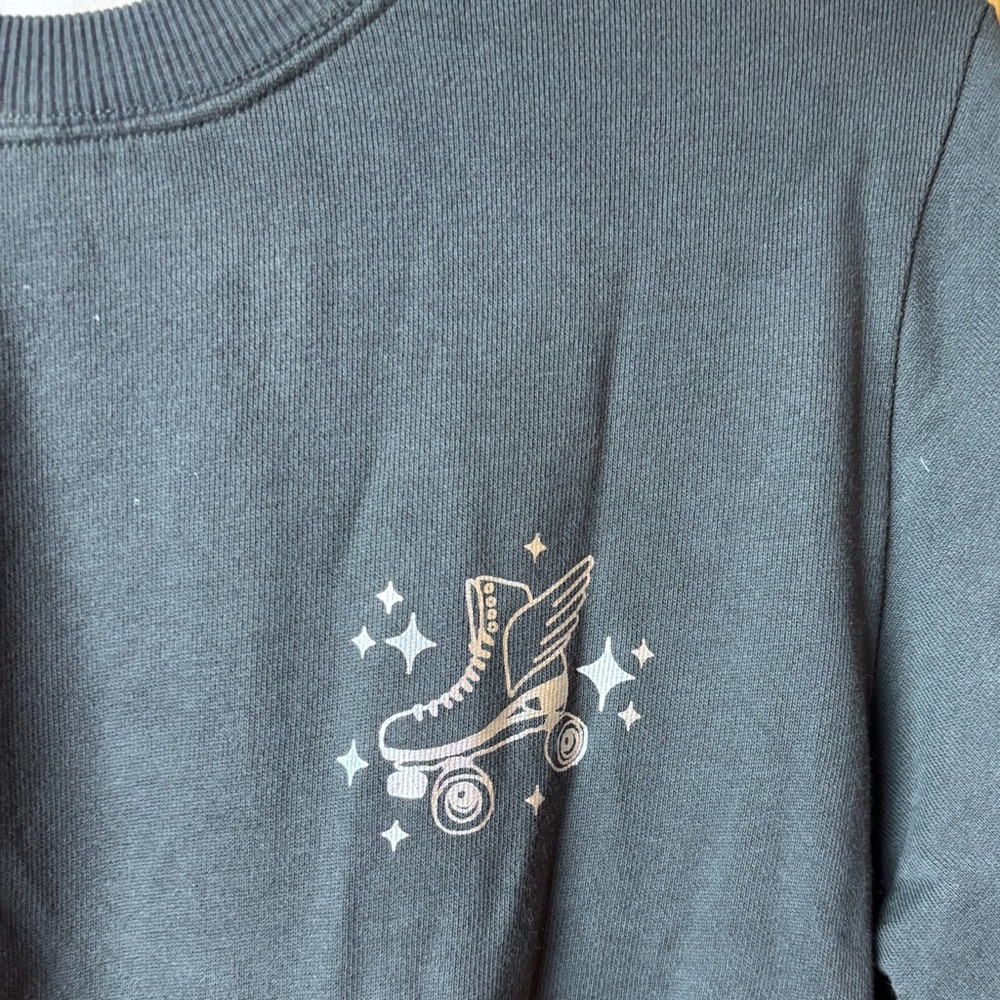 Like new ban.do Roller Skating Sweatshirt SZ M - Picture 3 of 4
